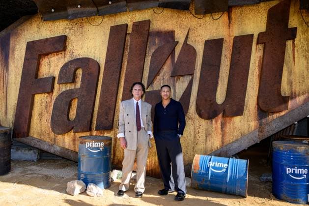 FALLOUT SEASON 2 LAUNCH, Cast members Walton Goggins (left), and Aaron Moten pose for a photograph on the red carpet for the Australian premiere of Fallout Season 2, in Sydney, Monday, November 24, 2025. ( NO ARCHIVING SYDNEY NEW SOUTH WALES AUSTRALIA  Copyright: xBIANCAxDExMARCHIx 20251124145420857414