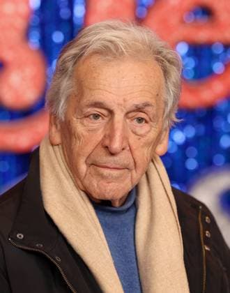 Sur un Air de Blues - Song Sung Blue Premiere Costa-Gavras attends the Sur un Air de Blues - Song Sung Blue Premiere at Le Grand Rex on November 23, 2025 in Paris, France.  Copyright: xDFYx