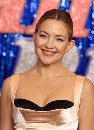 Sur un Air de Blues - Song Sung Blue Premiere Kate Hudson attends the Sur un Air de Blues - Song Sung Blue Premiere at Le Grand Rex on November 23, 2025 in Paris, France.  Copyright: xDFYx