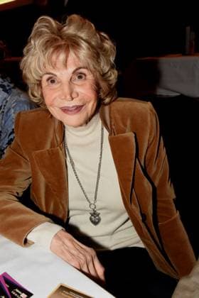 Luise Pallauf Sigi Sommer Lebensgefaehrtin Muenchen 23.11.2025 Wirtshaus am Schlachthof -Narrhalla -Sigi Sommer Taler Kunst-Kabarettpreis Verleihung 2025 Foto Bernd Lindenthaler Muenchen