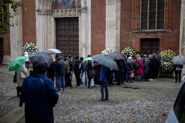Milan, Funeral of Ornella Vanoni in the church of San Marco in the Brera district. In the photo: the arrival of the people.  Copyright: xFrancescoxEnriquezx xipa-agency.netx xPoolxEmanuelexDexCarlixexFrancesx IPA_Agency_IPA68331952