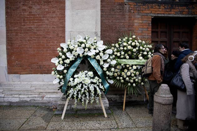 Milan, Ornella Vanoni s funeral in the church of San Marco in the Brera district. In the photo: the wreaths of flowers.  Copyright: xFrancescoxEnriquezx xipa-agency.netx xPoolxEmanuelexDexCarlixexFrancesx IPA_Agency_IPA68331953