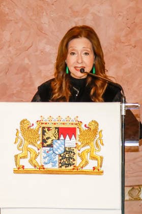Singer Vicky Leandros receives the Bavarian Order of Merit in Munich Munich, 24 11 2025 Singer Vicky Leandros at the award ceremony for Vicky Leandros for the Bavarian Order of Merit in Munich Bavaria Copyright: xMatthiasxGränzdörferx