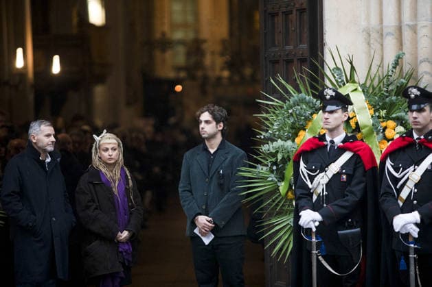 Milan, Funeral of Ornella Vanoni in the church of San Marco in the Brera district. In the photo: her son Cristiano Ardenzi and her grandchildren Matteo and Camilla  Copyright: xFrancescoxEnriquezx xipa-agency.netx xPoolxEmanuelexDexCarlixexFrancesx IPA_Agency_IPA68334923
