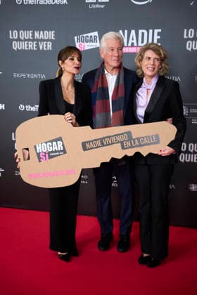 ˜Lo que nadie quiere ver (What nobody wants to see) Madrid Premiere Richard Gere, Alejandra Gere attends ˜Lo que nadie quiere ver (What nobody wants to see) Premiere at Callao Cinema on November 24, 2025 in Madrid, Spain Photo by IMAGO MPG Madrid Callao Cinema Madrid Spain  Copyright: xMPGx
