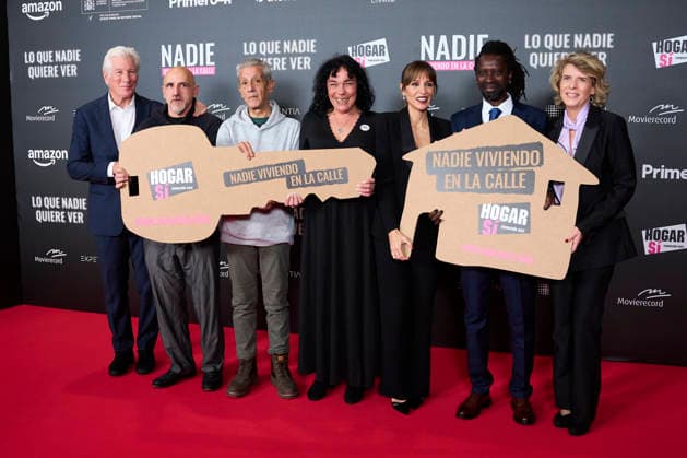 ˜Lo que nadie quiere ver (What nobody wants to see) Madrid Premiere Richard Gere, Alejandra Gere attends ˜Lo que nadie quiere ver (What nobody wants to see) Premiere at Callao Cinema on November 24, 2025 in Madrid, Spain Photo by IMAGO MPG Madrid Callao Cinema Madrid Spain  Copyright: xMPGx