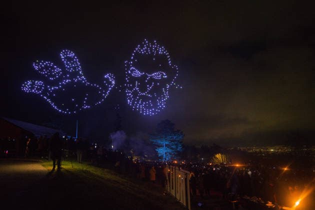Premiere Troll 2 Oslo 20251124 Drone show over Holmenkollen park hotel in connection with the premiere party for Troll 2 Photo Thomas Fure NTB Oslo Norway hy5BkqTB7Ag EDITORIAL USE ONLY Ref hy5BkqTB7Ag jpg  Copyright: xThomasxFurex xNTBx