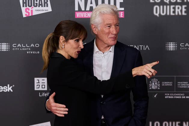 November 24, 2025, Madrid, Madrid, Spain: RICHARD GERE and ALEJANDRA GERE Lo Que Nadie Quiere Ver premiere Madrid Spain - ZUMAc260 20251124_zep_c260_006 Copyright: xMikexChicorrox