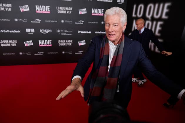November 24, 2025, Madrid, Madrid, Spain: RICHARD GERE and ALEJANDRA GERE Lo Que Nadie Quiere Ver premiere Madrid Spain - ZUMAc260 20251124_zep_c260_013 Copyright: xMikexChicorrox