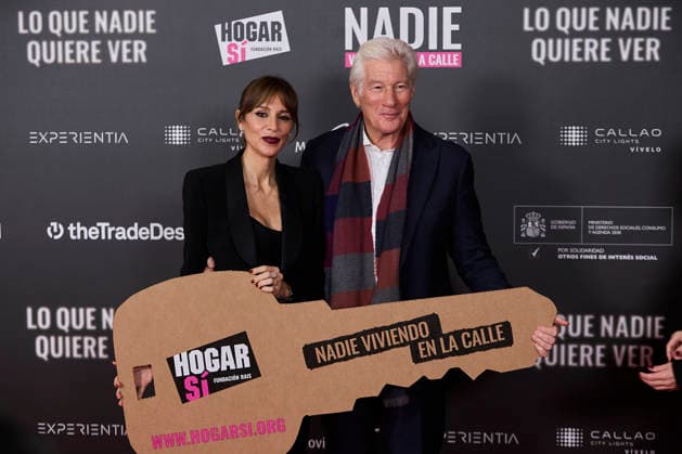 November 24, 2025, Madrid, Madrid, Spain: RICHARD GERE and ALEJANDRA GERE Lo Que Nadie Quiere Ver premiere Madrid Spain - ZUMAc260 20251124_zep_c260_014 Copyright: xMikexChicorrox