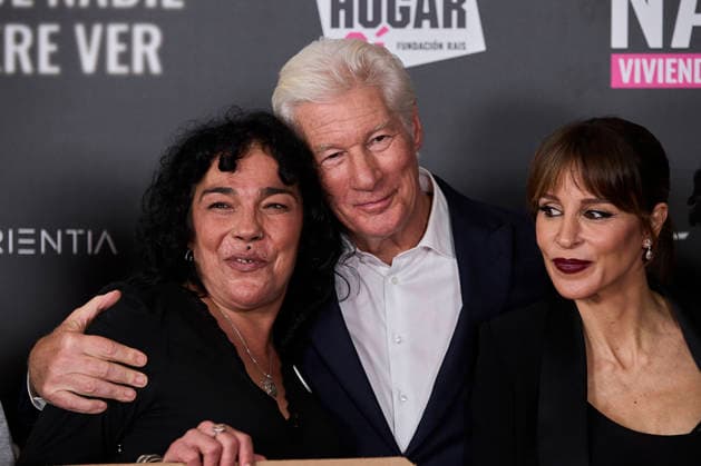 November 24, 2025, Madrid, Madrid, Spain: RICHARD GERE and ALEJANDRA GERE Lo Que Nadie Quiere Ver premiere Madrid Spain - ZUMAc260 20251124_zep_c260_023 Copyright: xMikexChicorrox
