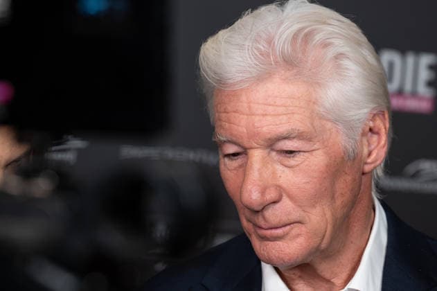 Lo Que Nadie Quiere Ver - Premiere in Madrid, Spain - 24 Nov 2025 Richard Gere attends the Lo Que Nadie Quiere Ver premiere at the Callao cinema. Madrid Spain Copyright: xAtilanoxGarciax xSOPAxImagesx photo01272