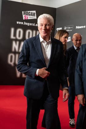 Lo Que Nadie Quiere Ver - Premiere in Madrid, Spain - 24 Nov 2025 Richard Gere attends the Lo Que Nadie Quiere Ver premiere at the Callao cinema. Madrid Spain Copyright: xAtilanoxGarciax xSOPAxImagesx photo01273