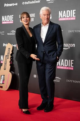 Lo Que Nadie Quiere Ver - Premiere in Madrid, Spain - 24 Nov 2025 Richard Gere and Alejandra Gere attend the Lo Que Nadie Quiere Ver premiere at the Callao cinema. Madrid Spain Copyright: xAtilanoxGarciax xSOPAxImagesx photo01250