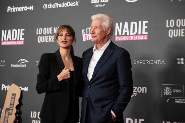 Lo Que Nadie Quiere Ver - Premiere in Madrid, Spain - 24 Nov 2025 Richard Gere and Alejandra Gere attend the Lo Que Nadie Quiere Ver premiere at the Callao cinema. Madrid Spain Copyright: xAtilanoxGarciax xSOPAxImagesx photo01260