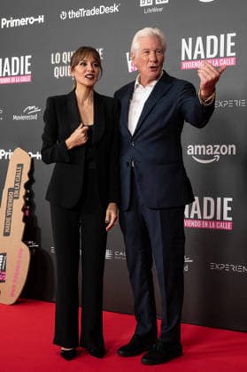 Lo Que Nadie Quiere Ver - Premiere in Madrid, Spain - 24 Nov 2025 Richard Gere and Alejandra Gere attend the Lo Que Nadie Quiere Ver premiere at the Callao cinema. Madrid Spain Copyright: xAtilanoxGarciax xSOPAxImagesx photo01262