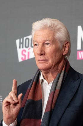 Lo Que Nadie Quiere Ver - Premiere in Madrid, Spain - 24 Nov 2025 Richard Gere attends the Lo Que Nadie Quiere Ver premiere at the Callao cinema. Madrid Spain Copyright: xAtilanoxGarciax xSOPAxImagesx photo01241