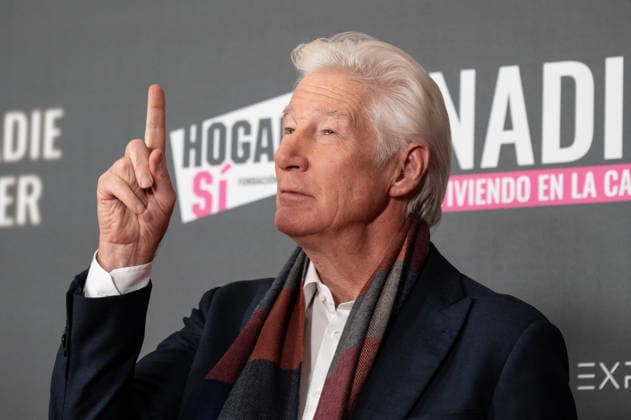 Lo Que Nadie Quiere Ver - Premiere in Madrid, Spain - 24 Nov 2025 Richard Gere attends the Lo Que Nadie Quiere Ver premiere at the Callao cinema. Madrid Spain Copyright: xAtilanoxGarciax xSOPAxImagesx photo01242