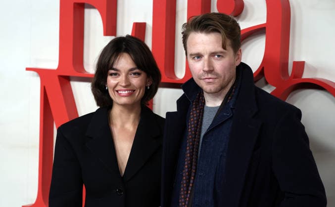 Ella McCay UK Special Screening at Picture house Central in London, UK - 24 Nov 2025 Emma Mackey and Jack Lowden attend the Ella McCay UK Special Screening at Picture house Central. London United Kingdom Copyright: xFredxDuvalx xSOPAxImagesx FD_Ella_McCay_04