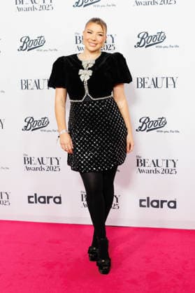Love Island s Olivia Bowen arriving at The Beauty Awards 2025 at City Central at HAC in London on 24 November 2025 Love Island s Olivia Bowen arriving at The Beauty Awards 2025 at City Central at HAC in London on 24 November 2025, Credit:Manuela Langotsch Avalon United Kingdom, London, City Central  Copyright: xManuelaxLangotschx xAvalonx 1054465399