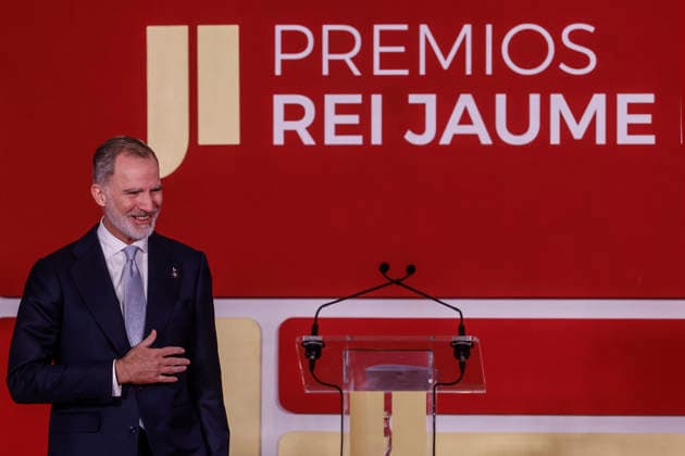 Felipe VI presides over the presentation of the 37th Edition of the Rei Jaume I Awards King Felipe VI, speaks during the presentation of the 37th Edition of the Rei Jaume I Awards, on November 25, 2025, in Valencia, Valencian Community Spain The Rei Jaume I Awards recognize the scientific or business career of people who have achieved excellence in their field and have developed most of their professional career in Spain NOVEMBER 25, 2025 Valencia, Valencian Community Valencia, Valencian Community Spain  Copyright: xRoberxSolsonax 7124768