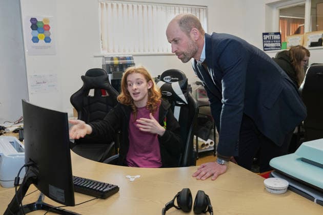 . 25 11 2025. Colwyn Bay, United Kingdom. Prince William during a visit to YouthShedz in Colwyn Bay, North Wales, United Kingdom.  xPoolx xi-Imagesx IIM-26407-0013
