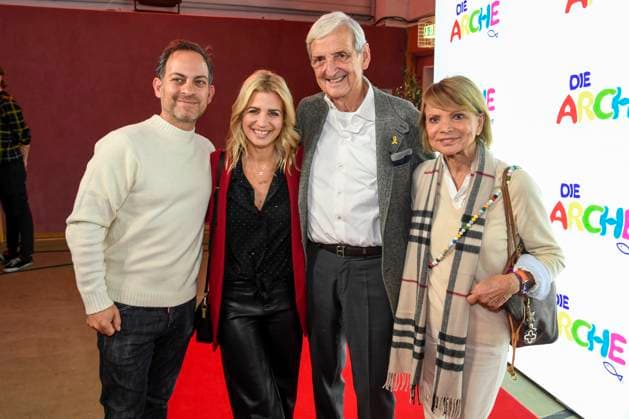 ABB Susan Sideropoulos and her husband Jakob Shtizberg Dieter Hermannwith wife Uschi Glas as guests at the celebration of 30 years of Die Arche on 25 11 2025 in Berlin The association Die Arche Christliches Kinder und Jugendwerk e V the association was founded in 1995 in Berlin Hellersdorf, which is committed to combating child poverty in Germany Berlin Germany