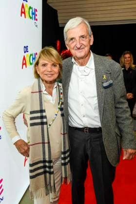 ABB Dieter Hermann with wife Uschi Glas Couple Actress as guests at the celebration of 30 years of Die Arche on 25 11 2025 in Berlin The association Die Arche Christliches Kinder und Jugendwerk e V the association was founded in 1995 in Berlin Hellersdorf, which is committed to combating child poverty in Germany Berlin Germany