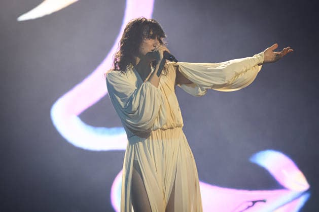 Music Concert - Elisa - Palasport 2025 Elisa performs live at concert of Palasport 2025 Tour on November 25, 2025 at Palazzo dello Sport in Rome, Italy Rome Palazzo dello Sport Italy Copyright: xRobertoxBettacchix xLiveMediax LPM_2160450