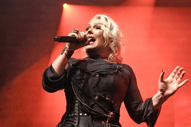 25 11 2025, Kim Wilde, singer, in concert live at Columbiahalle in Berlin, Berlin