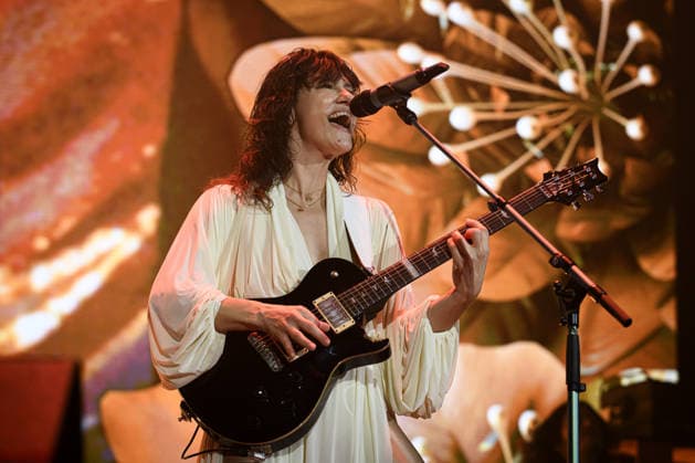 Music Concert - Elisa - Palasport 2025 Elisa performs live at concert of Palasport 2025 Tour on November 25, 2025 at Palazzo dello Sport in Rome, Italy Rome Palazzo dello Sport Italy Copyright: xRobertoxBettacchix xLiveMediax LPM_2160567