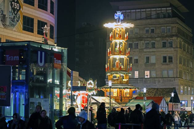 Largest Christmas pyramid in Essen One of the worlds largest Christmas pyramids, measuring over 20 meters, is being erected by the company Richard Müller und Sohn on Willy Brandt Platz in Essen, making it the main attraction at the Essen Christmas market Essen North Rhine-Westphalia Germany Willy Brandt Platz