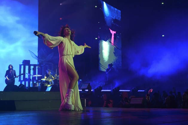 Music Concert - Elisa - Palasport 2025 Elisa performs live at concert of Palasport 2025 Tour on November 25, 2025 at Palazzo dello Sport in Rome, Italy Rome Palazzo dello Sport Italy Copyright: xRobertoxBettacchix xLiveMediax LPM_2160647
