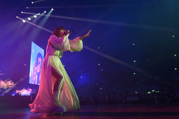 Music Concert - Elisa - Palasport 2025 Elisa performs live at concert of Palasport 2025 Tour on November 25, 2025 at Palazzo dello Sport in Rome, Italy Rome Palazzo dello Sport Italy Copyright: xRobertoxBettacchix xLiveMediax LPM_2160650
