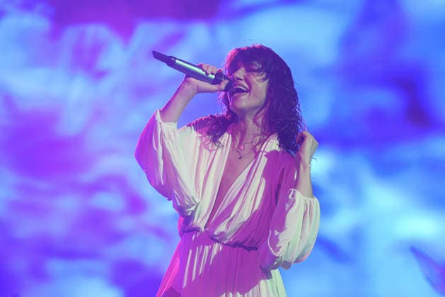 Music Concert - Elisa - Palasport 2025 Elisa performs live at concert of Palasport 2025 Tour on November 25, 2025 at Palazzo dello Sport in Rome, Italy Rome Palazzo dello Sport Italy Copyright: xRobertoxBettacchix xLiveMediax LPM_2160651
