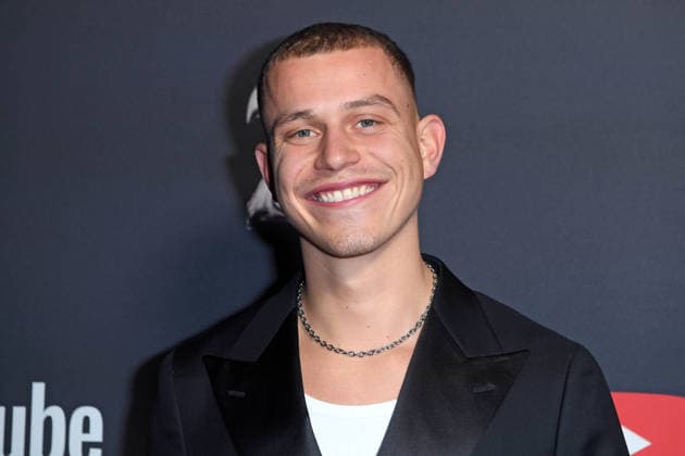 Gregor Hägele on the red carpet at the YOUTUBE MUSIC AWARD DINNER at Grill Royal in Berlin on 25 11 2025