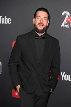 Takt32 Marco Tscheschlok on the red carpet at the YOUTUBE MUSIC AWARD DINNER at Grill Royal in Berlin on 25 11 2025