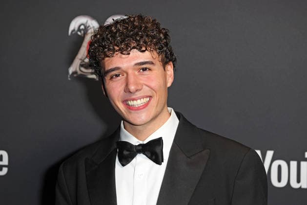 Levent Geiger on the red carpet at the YOUTUBE MUSIC AWARD DINNER at Grill Royal in Berlin on 25 11 2025