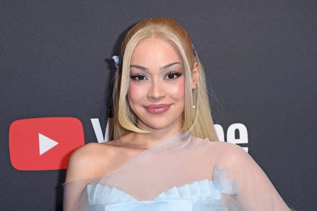 Ayliva on the red carpet at the YOUTUBE MUSIC AWARD DINNER at Grill Royal in Berlin on 25 11 2025