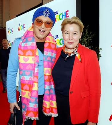 Julian F M Stoeckel, Franziska Giffey at the celebration of 30 years of Die Arche in Berlin