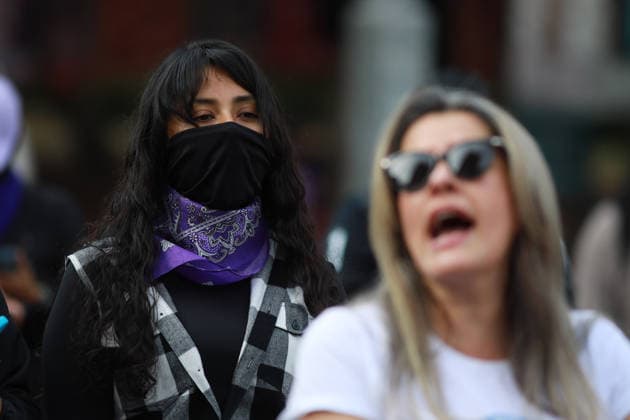 International Day for the Elimination of Violence against Women in Mexico MEXICO CITY, MEXICO - NOVEMBER 25: Women shout slogans during a protest to mark International Day for the Elimination of Violence against Women, in Mexico City, Mexico on November 25, 2025. Daniel Cardenas Anadolu Mexico City Mexico. Editorial use only. Please get in touch for any other usage.  Copyright: x2025xAnadoluxDanielxCardenasx