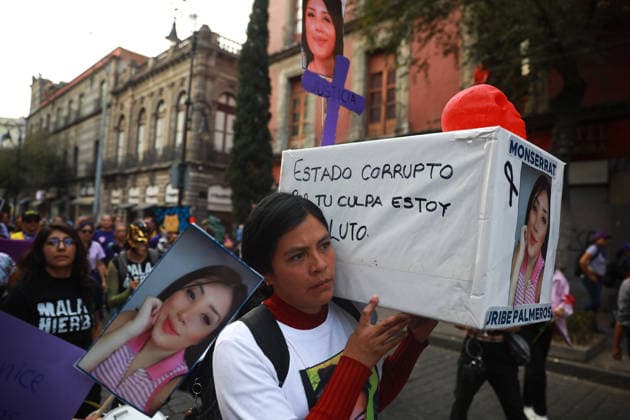 International Day for the Elimination of Violence against Women in Mexico MEXICO CITY, MEXICO - NOVEMBER 25: Women take part in a protest to mark International Day for the Elimination of Violence against Women, in Mexico City, Mexico on November 25, 2025. Daniel Cardenas Anadolu Mexico City Mexico. Editorial use only. Please get in touch for any other usage.  Copyright: x2025xAnadoluxDanielxCardenasx
