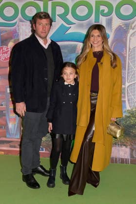 Zootropolis 2 green carpet in Rome, Italy - 25 Nov 2025 Federico Alverà (l), Anna Alverà (c) and Nicoletta Romanoff (r) attend the Disney movie premiere Zootropolis 2 green carpet at The Space Cinema Moderno. Rome Italy Copyright: xMarioxCartellix xSOPAxImagesx _DSC6380