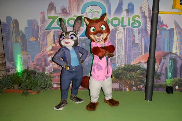 November 25, 2025, Rome, Italy: Judy Hopps (l) and Nick Wilde (r) attend the Disney movie premiere Zootropolis 2 green carpet at The Space Cinema Moderno. Rome Italy - ZUMAs197 20251125_aaa_s197_174 Copyright: xMarioxCartellix