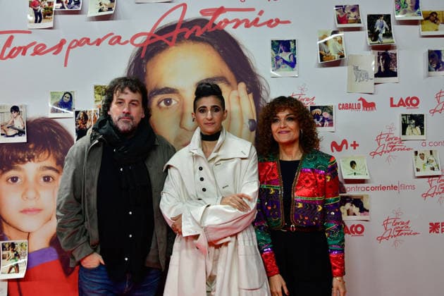 Premiere of the documentary film Flores para Antonio Alba Flores with the directors, Elena Molina and Isaki Lacuesta, during the premiere of the documentary film Flores para Antonio , on November 25, 2025, in Madrid Spain In Flores para Antonio Alba Flores explores the life and work of her father through unpublished materials, such as home videos, photos, drawings, archival footage and her own music PHOTOCALL FILM PREMIERE Ó Madrid Madrid Espana  Copyright: xOscarxOrtizx 7126254