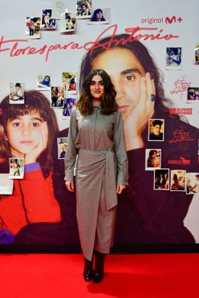 Premiere of the documentary film Flores para Antonio Olivia Molina during the premiere of the documentary film Flores para Antonio , on November 25, 2025, in Madrid Spain In Flores para Antonio Alba Flores explores the life and work of her father through unpublished materials, such as home videos, photos, drawings, archival footage and her own music PHOTOCALL FILM PREMIERE Ó Madrid Madrid Espana  Copyright: xOscarxOrtizx 7126255