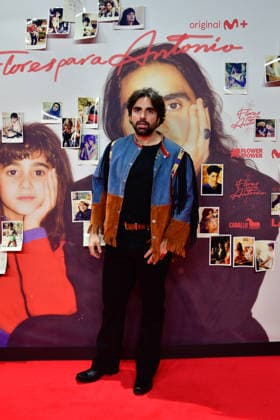 Premiere of the documentary film Flores para Antonio Guillermo Furiase during the premiere of the documentary film Flores para Antonio , on November 25, 2025, in Madrid Spain In Flores para Antonio Alba Flores explores the life and work of her father through unpublished materials, such as home videos, photos, drawings, archival footage and her own music PHOTOCALL FILM PREMIERE Ó Madrid Madrid Spain  Copyright: xOscarxOrtizx 7126275