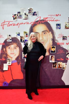 Premiere of the documentary film Flores para Antonio Guests at the premiere of the documentary film Flores para Antonio , on November 25, 2025, in Madrid Spain In Flores para Antonio Alba Flores explores the life and work of her father through unpublished materials, such as home videos, photos, drawings, archival footage and her own music PHOTOCALL FILM PREMIERE Ó Madrid Madrid Spain  Copyright: xOscarxOrtizx 7126325