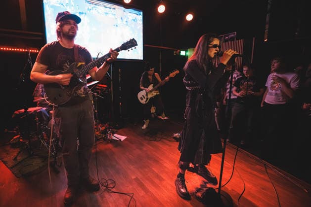 Water from Your Eyes live in Copenhagen, Denmark Copenhagen, Denmark. 25th, November 2025. The American band Water From Your Eyes performs a live concert at Ideal Bar in Copenhagen. Here vocalist Rachel Brown is seen live on stage with guitarist Nate Amos. Denmark, Copenhagen  Copyright: xGonzalesxPhoto PeterxTroestx