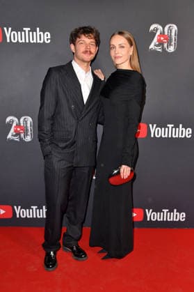 Georg Listing von der band Tokio Hotel und Susanne Knispel beim YouTube Music Award Dinner im Restaurant Grill Royal in Berlin 25.11.2025